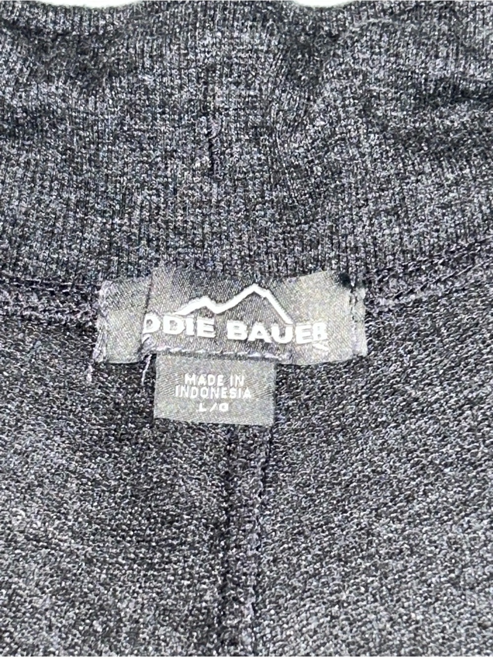Eddie Bauer Women’s Charcoal Drawstring Capri Joggers - Picture 5 of 5